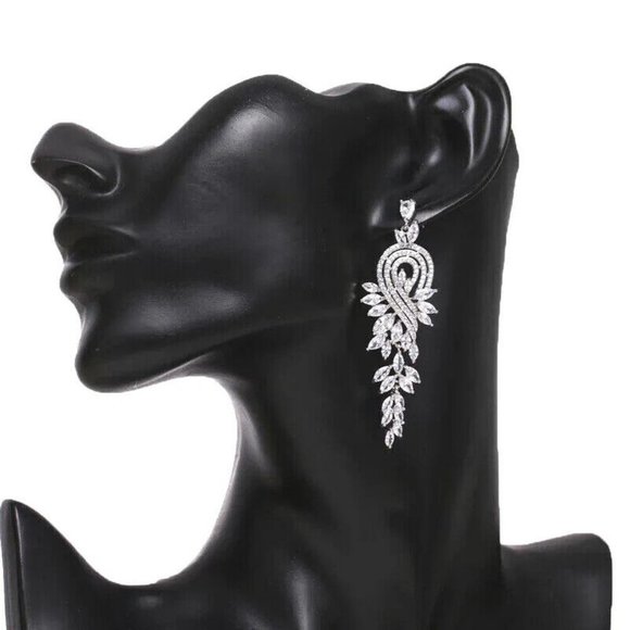 Silver Crystal Rhinestone Diamond Drop Earrings Prom Bridesmaids Earrings - Picture 2 of 5